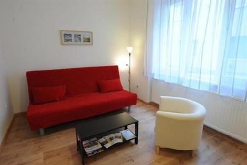 фото отеля Toldi Apartment Pecs