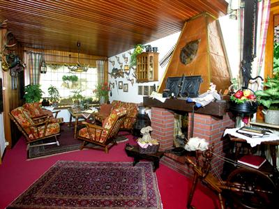 фото отеля Alte Weinstuben Steinfelder Hof