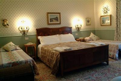 фото отеля Birdland B&B