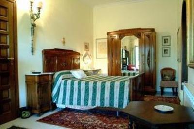 фото отеля Birdland B&B