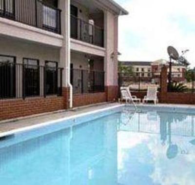 фото отеля Ramada Limited Port Savannah/Port Wentworth