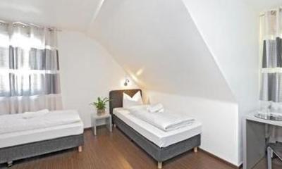 фото отеля Pension Arkade Heilbronn