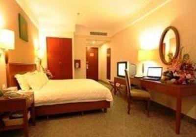 фото отеля Green Tree Inn Lianyugang Zhongshan Road