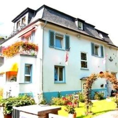 фото отеля Stadt-gut Hotel Neuhofer am Sudpark