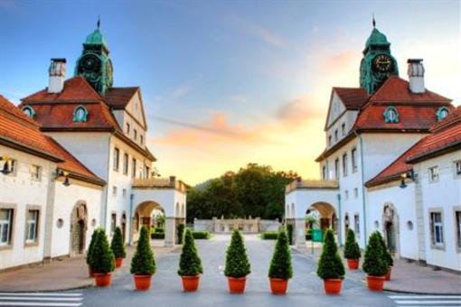 фото отеля Stadt-gut Hotel Neuhofer am Sudpark