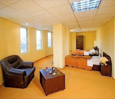 фото отеля Charter Airport Hotel Bucharest
