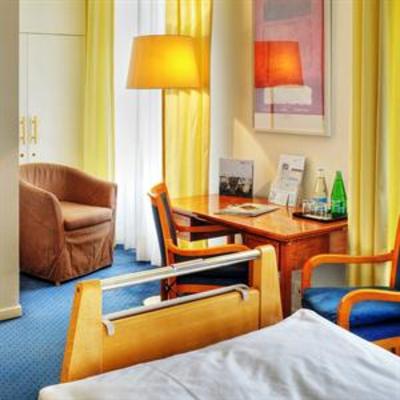 фото отеля Kurhotel Im Park