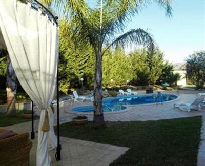 фото отеля Villa Azolata B&B