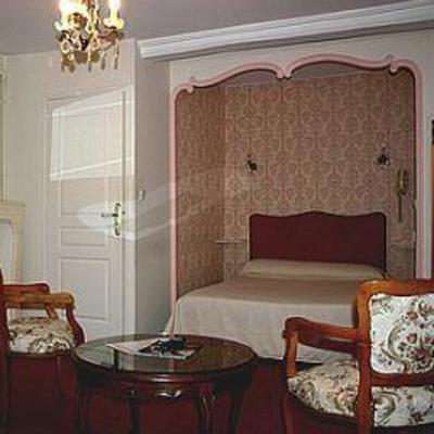 фото отеля Logis Grand Hotel du Louvre