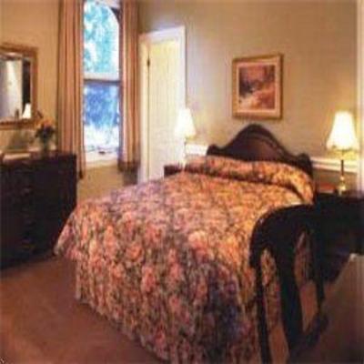 фото отеля The Carmichael Inn and Spa