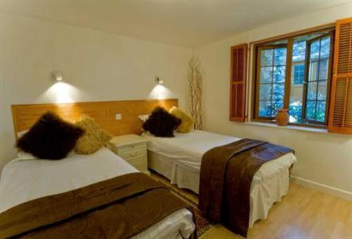 фото отеля La Pointe Farm Apartments