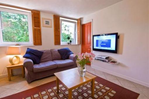 фото отеля La Pointe Farm Apartments