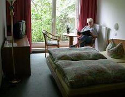 фото отеля Hotel-Pension am Rosarium