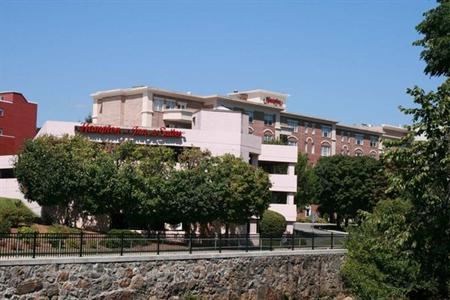 фото отеля Hampton Inn & Suites Stamford