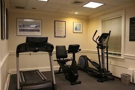 фото отеля Hampton Inn & Suites Stamford