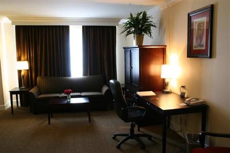 фото отеля Hampton Inn & Suites Stamford
