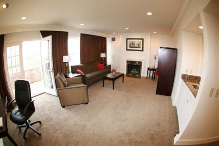 фото отеля Hampton Inn & Suites Stamford