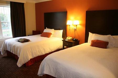фото отеля Hampton Inn & Suites Stamford