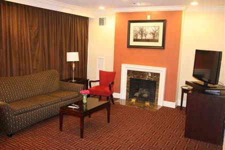 фото отеля Hampton Inn & Suites Stamford