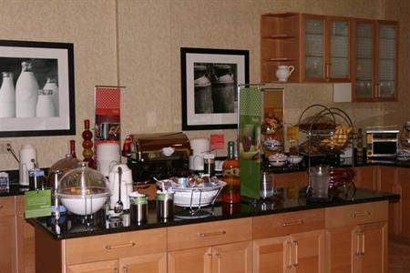 фото отеля Hampton Inn & Suites Stamford