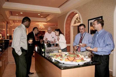 фото отеля Hampton Inn & Suites Stamford
