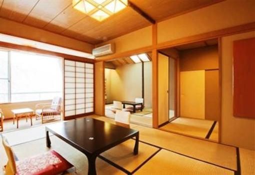 фото отеля Tateshina Grand Hotel Takinoyu
