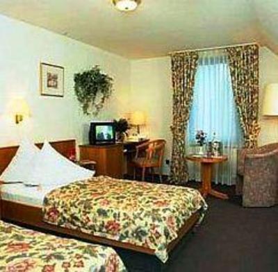 фото отеля Hotel Engelskirchen