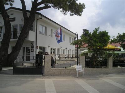 фото отеля Youth Hostel Zadar