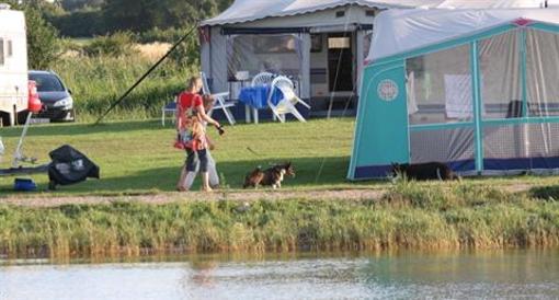фото отеля Laerkelunden Camping & Cottages