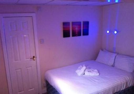 фото отеля New Royal Windsor Hotel
