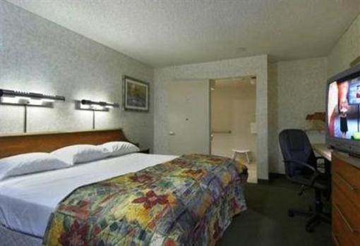 фото отеля Red Roof Inn Santa Ana