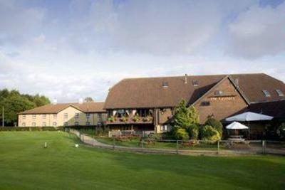 фото отеля Premier Inn Ferry Meadows Peterborough
