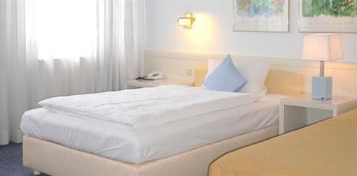 фото отеля Hotel Post Aschaffenburg