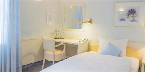 фото отеля Hotel Post Aschaffenburg