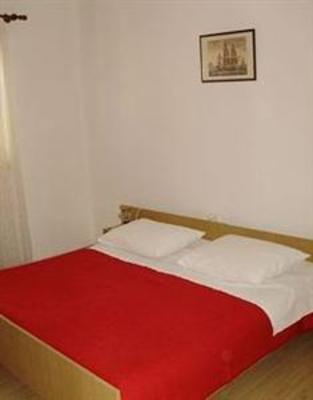 фото отеля Lupis Apartments Loviste