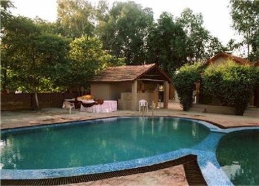 фото отеля Kanchan Kesari Village
