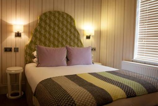 фото отеля Queens Head Inn & Restaurant