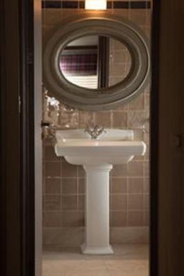 фото отеля Queens Head Inn & Restaurant