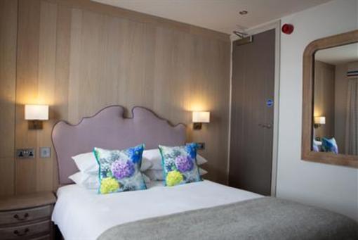 фото отеля Queens Head Inn & Restaurant
