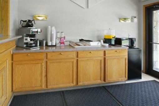фото отеля Americas Best Value Inn Merrillville