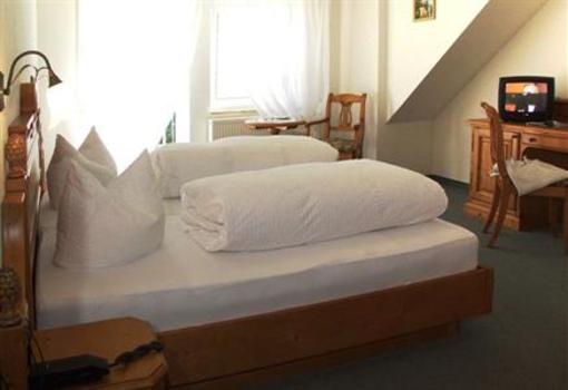 фото отеля Gasthof zum Roessle