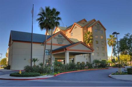 фото отеля Homewood Suites Main Gate Garden Grove