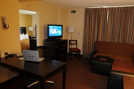 фото отеля Homewood Suites Main Gate Garden Grove