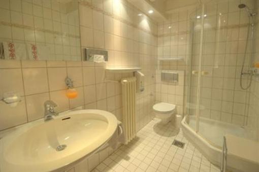 фото отеля Hotel Zur Post Balve