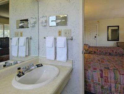 фото отеля Arizona Inn & Suites