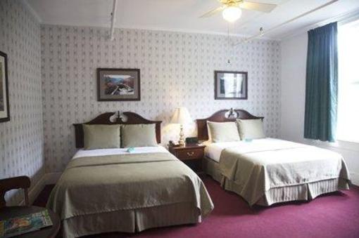 фото отеля The Green Park Inn
