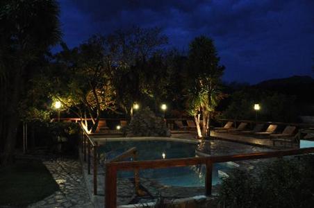 фото отеля Hosteria de la Cascada