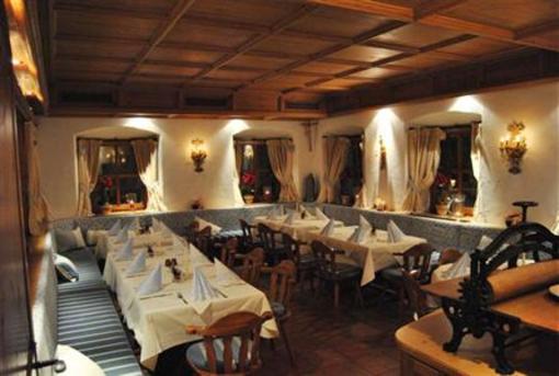 фото отеля Hotel Gasthof Hoelzerbraeu