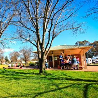 фото отеля Dubbo City Holiday Park