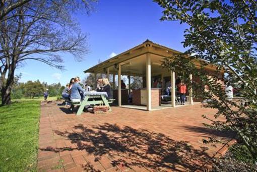 фото отеля Dubbo City Holiday Park